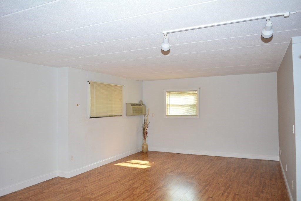152 Turner Rd 7