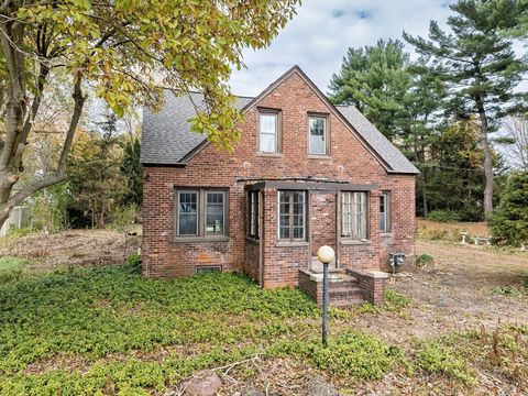 260 Porter Rd East Longmeadow MA 01028