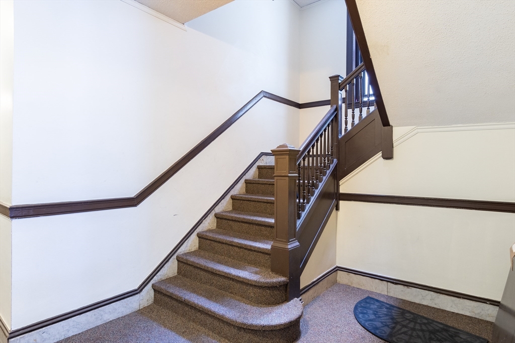 1564 Commonwealth Ave 16