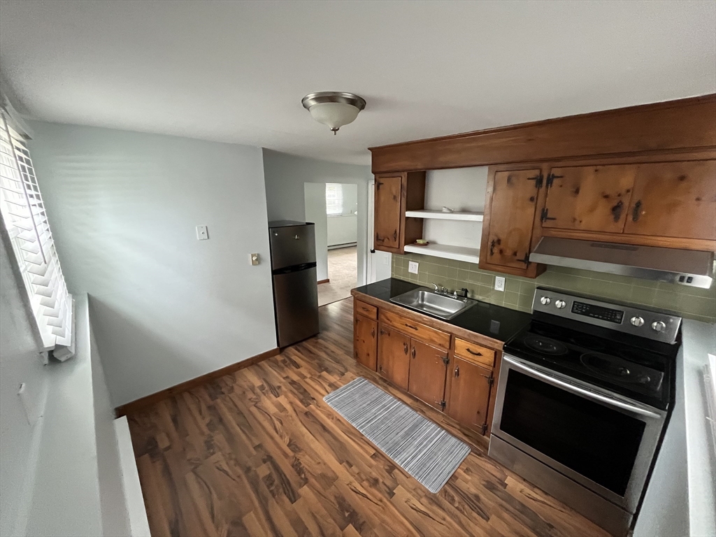 22 Beacon Ave 1