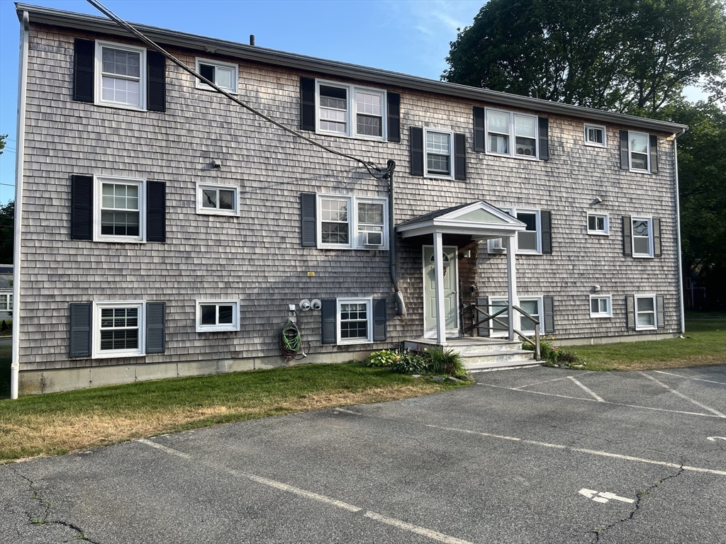 22 Beacon Ave 1