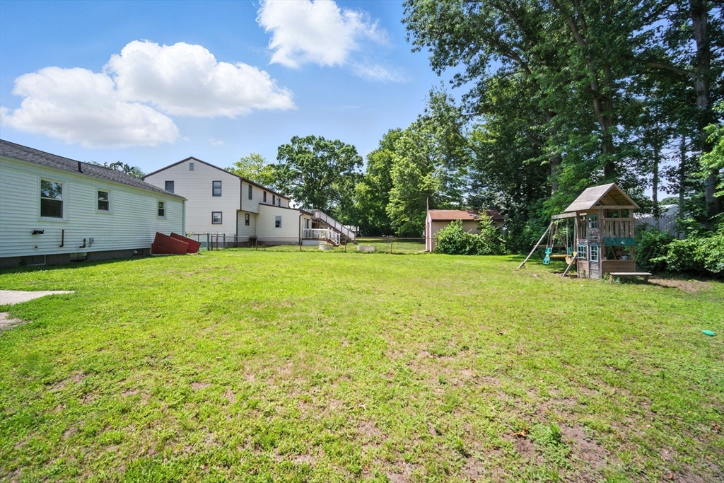 Enfield, Connecticut 06092, United States, 3 Bedrooms Bedrooms, ,2 BathroomsBathrooms,Residential,Active,159215