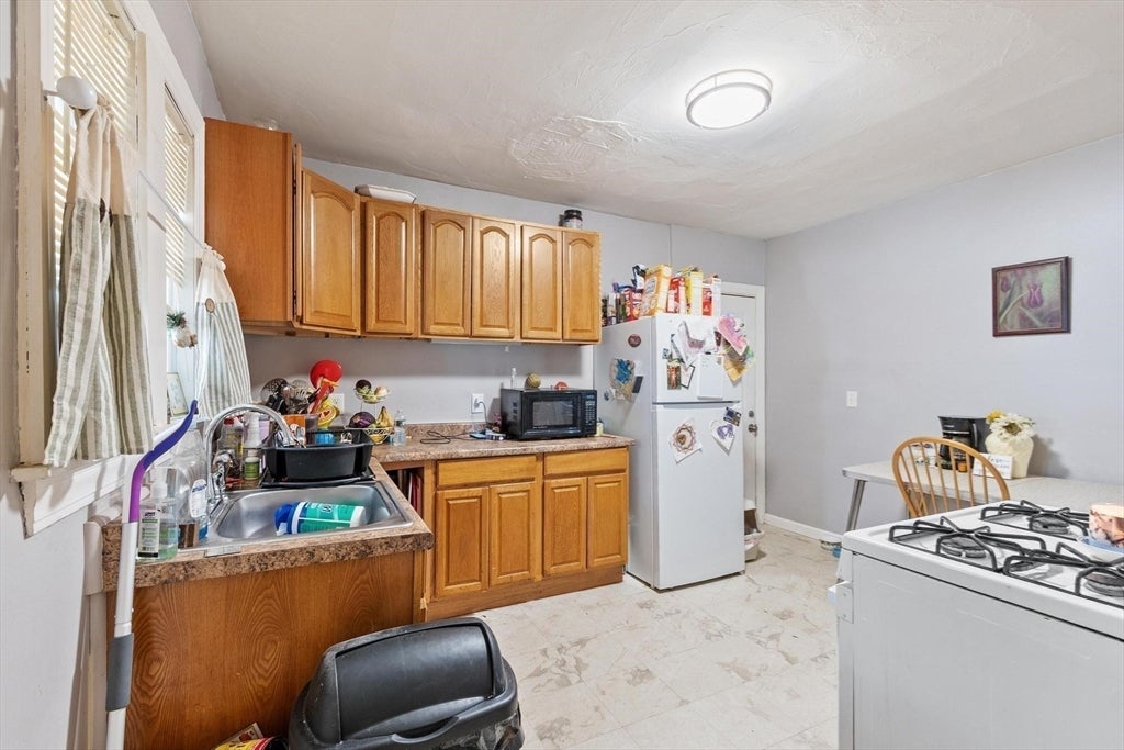 25 Goddard St, Fitchburg, MA, 25 Goddard St, Fitchburg, MA Photo #31