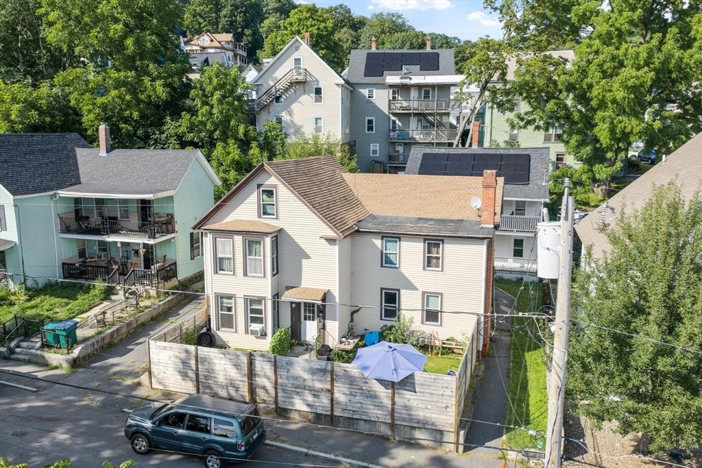 25 Goddard St