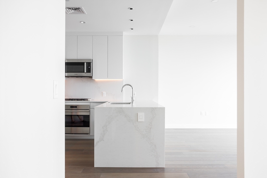 188 Brookline Ave 24B