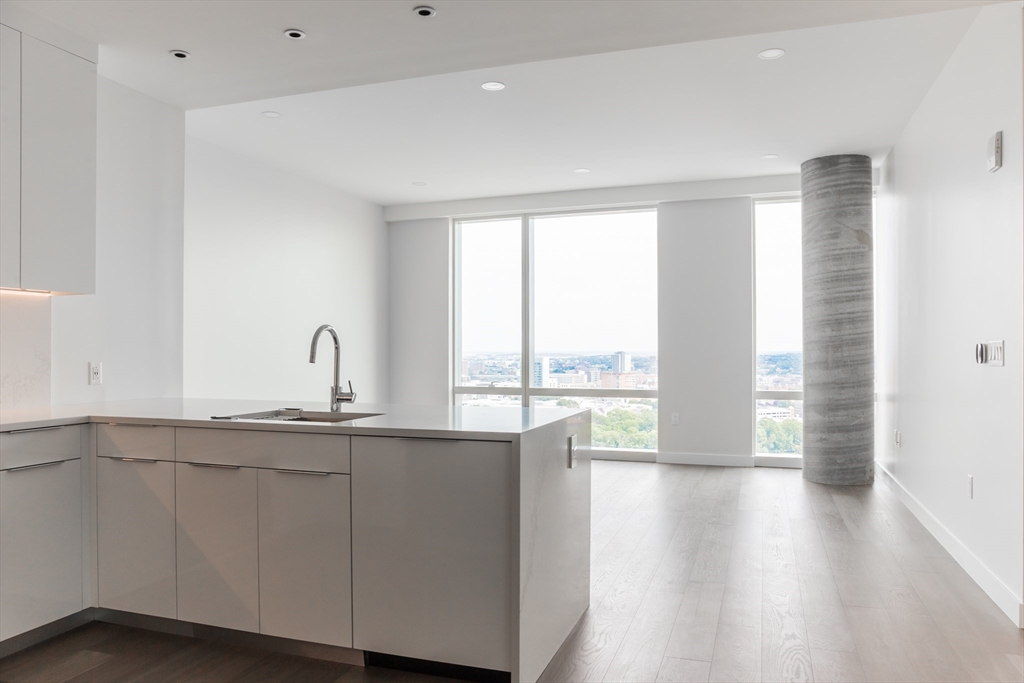 188 Brookline Ave 24B