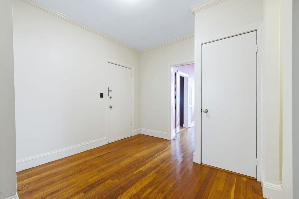 321 Tappan St 2