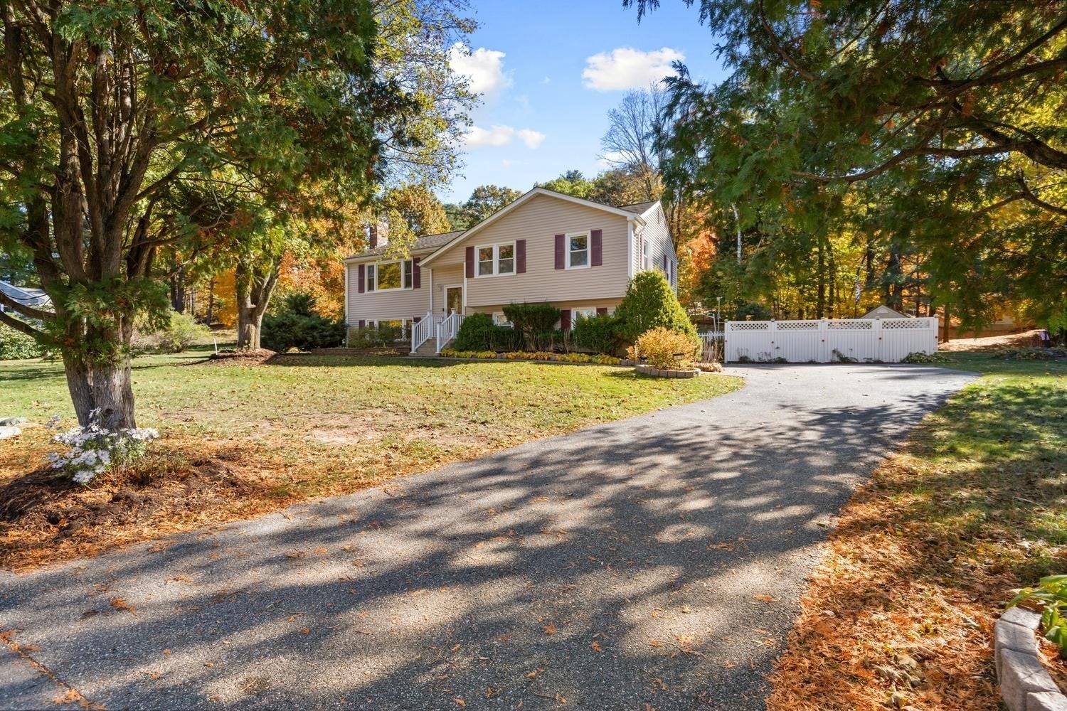 111 Simpson Rd