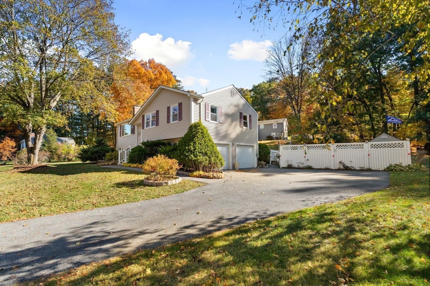 111 Simpson Rd