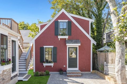 Photo of 10 Bradford Street #Unit 4, Provincetown, MA 02657 (MLS # 73433023)