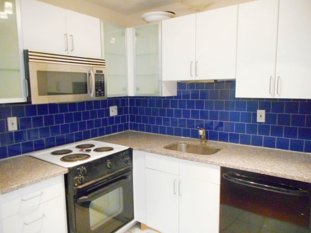 10 Scottfield Road #33, Boston, MA, 10 Scottfield Road #33, Boston, MA Photo #1