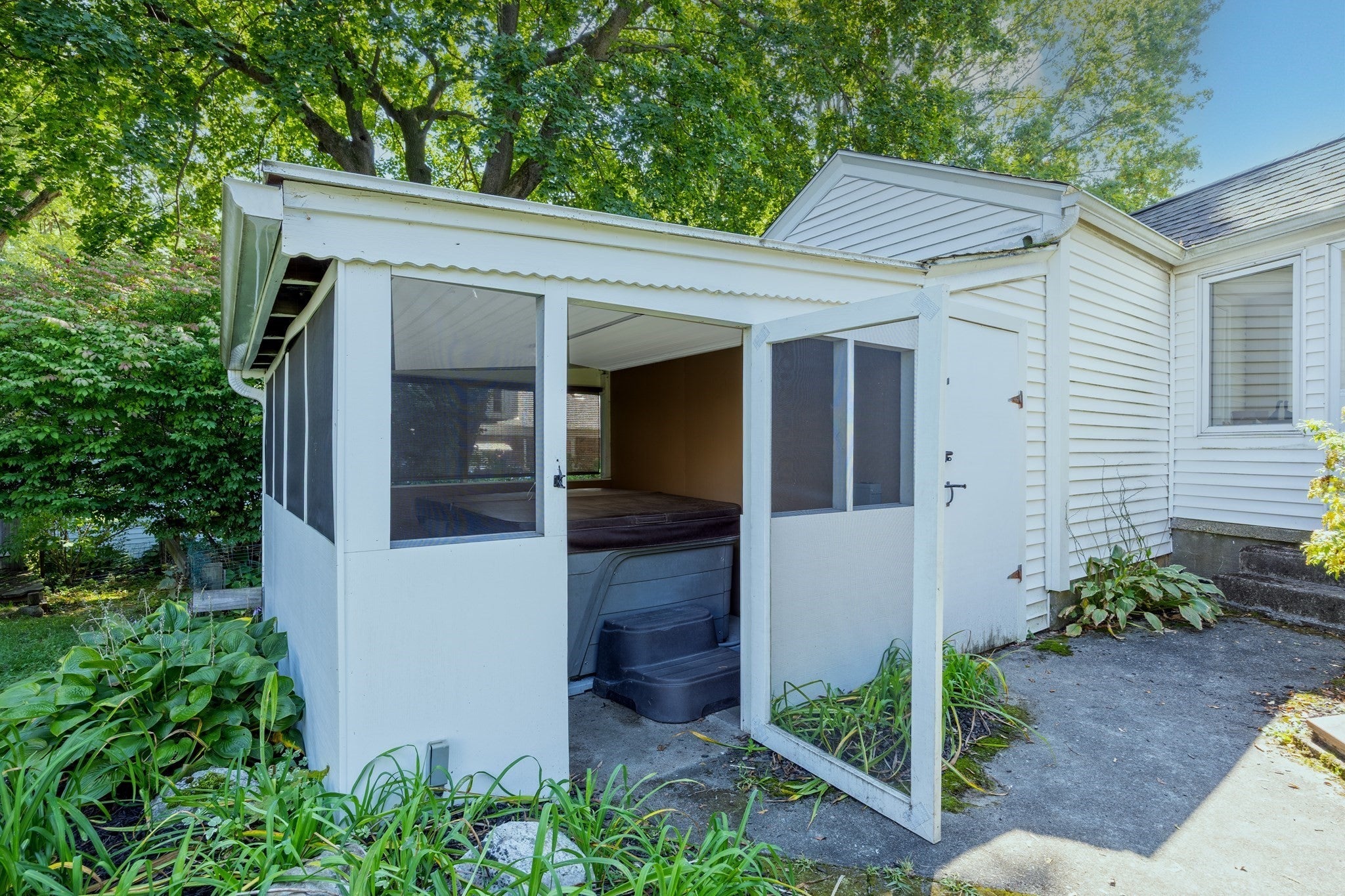 1 Lexington St, South Hadley, MA Photo #11