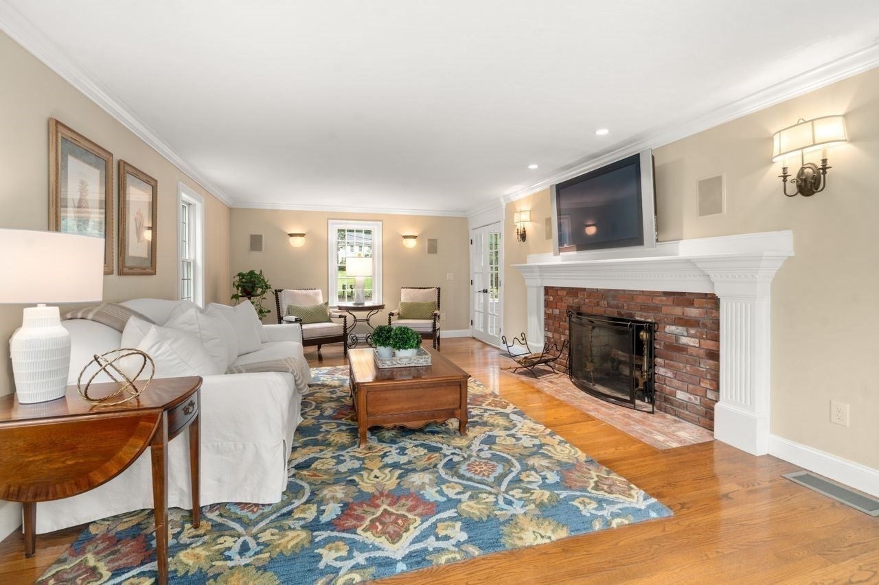 674 South Street, Shrewsbury, MA Photo #11
