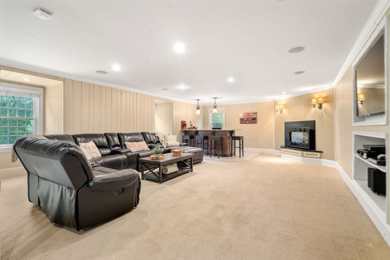 674 South Street, Shrewsbury, MA Photo #28