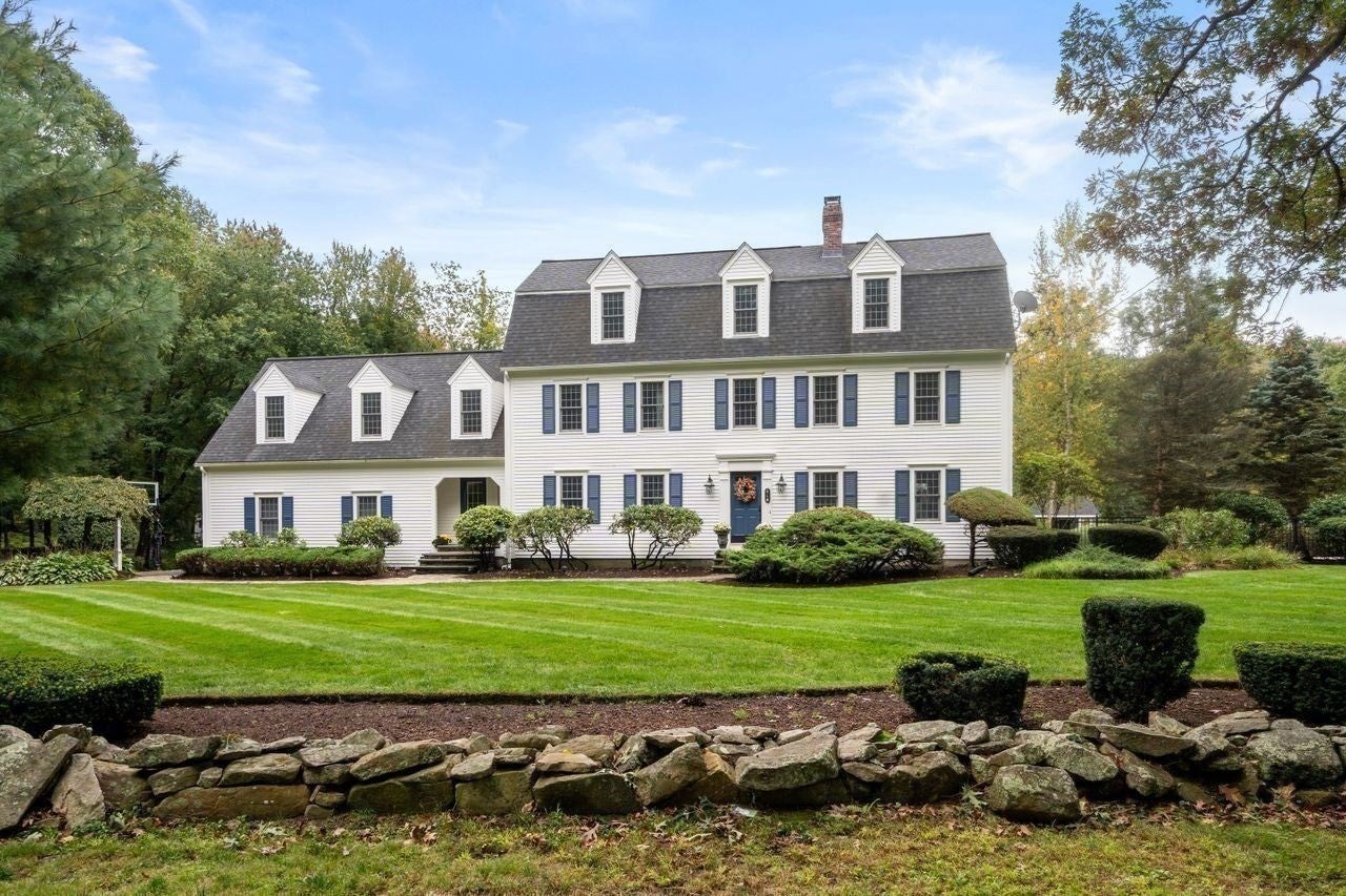 674 South Street, Shrewsbury, MA Photo #42