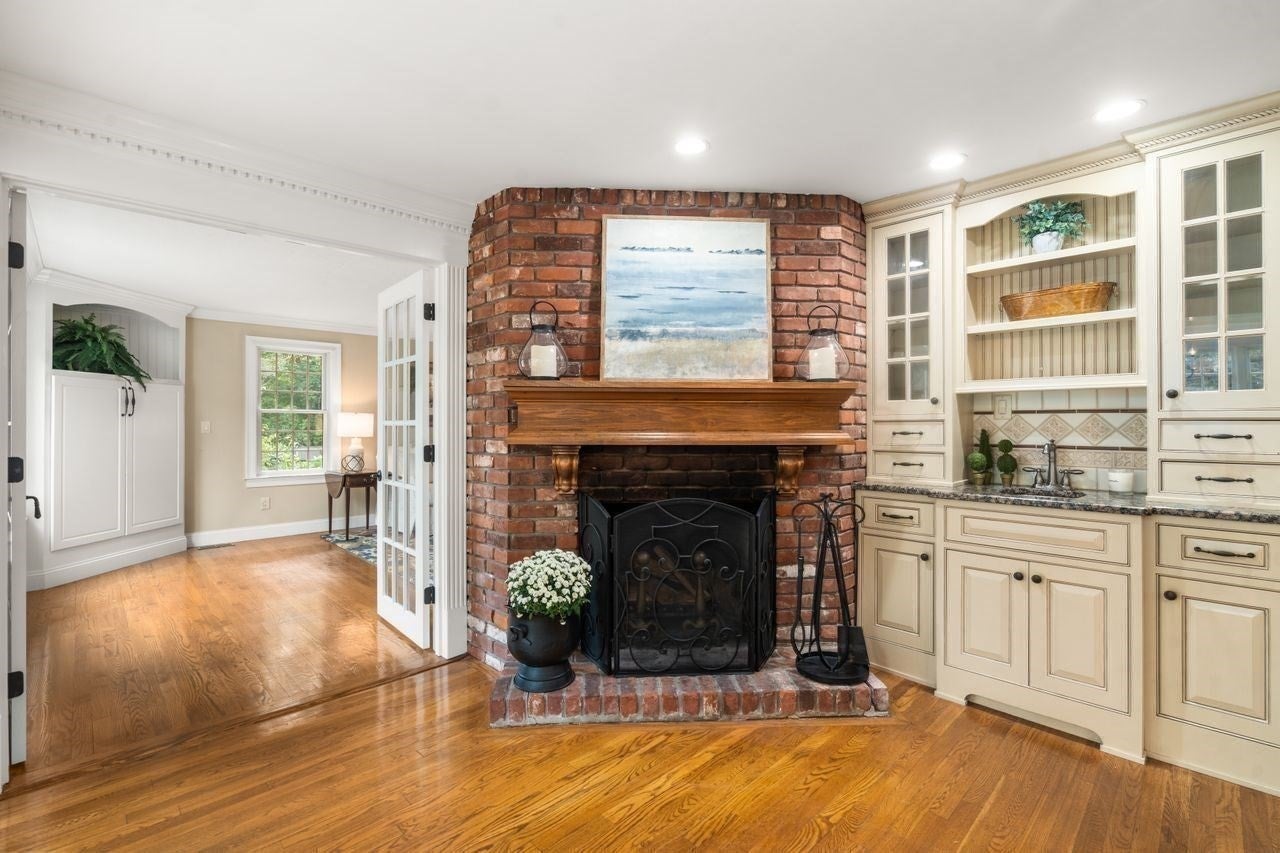674 South Street, Shrewsbury, MA Photo #8
