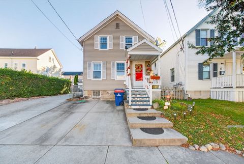 Photo of 8 Shawmut Ave, New Bedford, MA 02740 (MLS # 73441083) Photo of 8 Shawmut Ave, New Bedford, MA 02740 (MLS # 73441083)