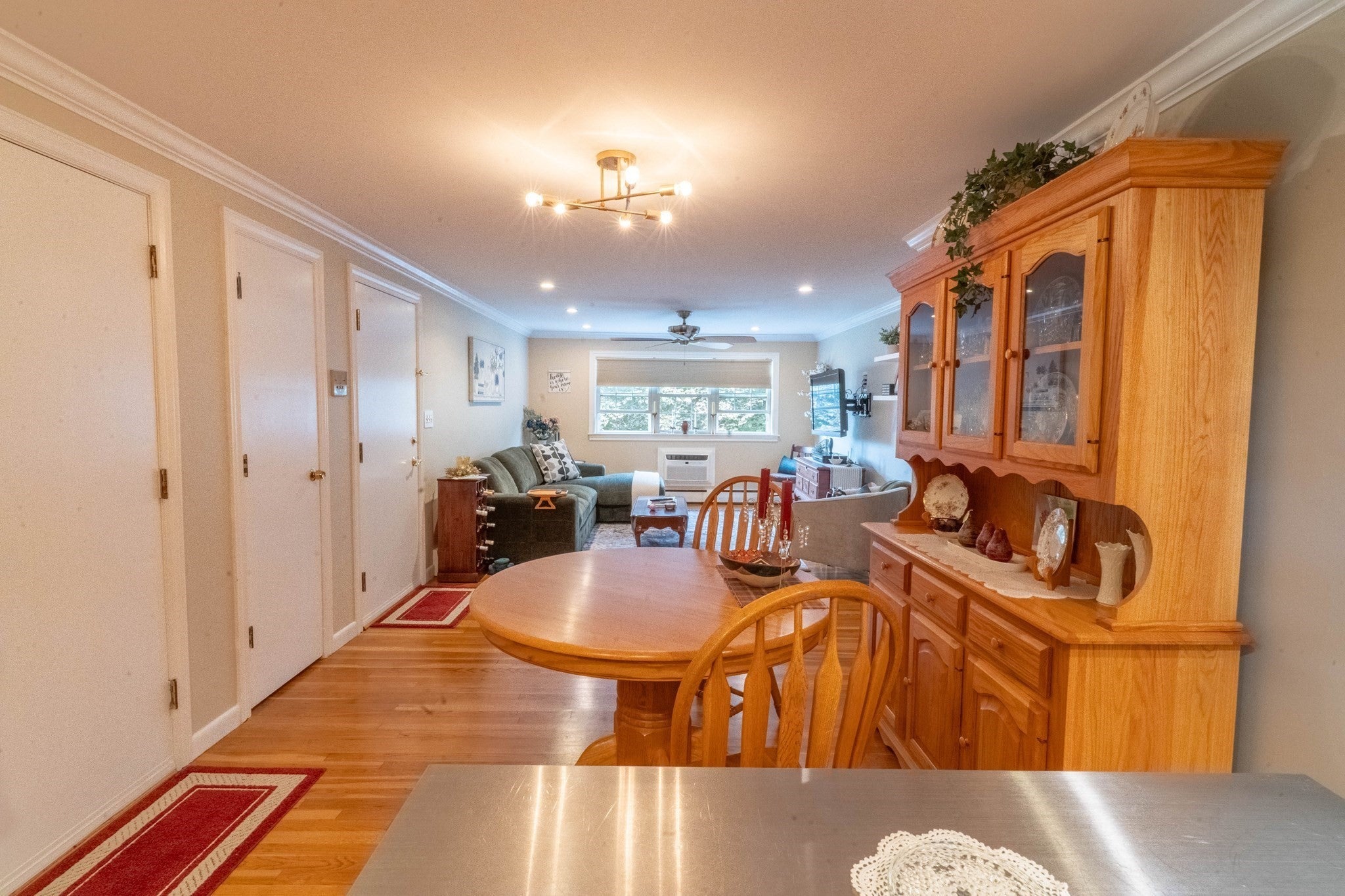 4 Nixon Ln #5, Stoneham, MA, 4 Nixon Ln #5, Stoneham, MA Photo #5