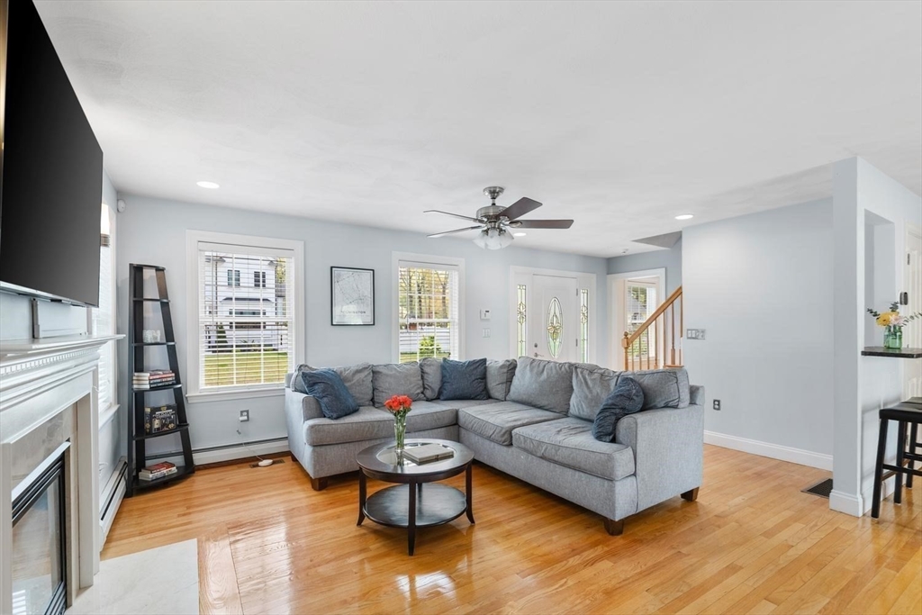 33 Houghton Rd, Wilmington, MA Photo #5