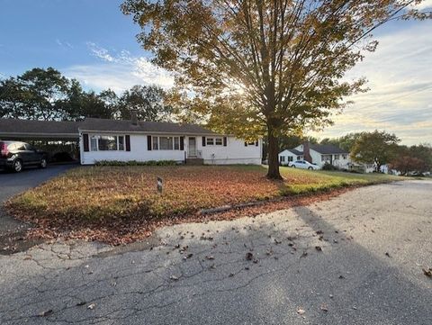 27 Mary Lou Methuen MA 01844