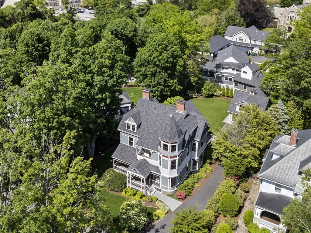 44 Putnam