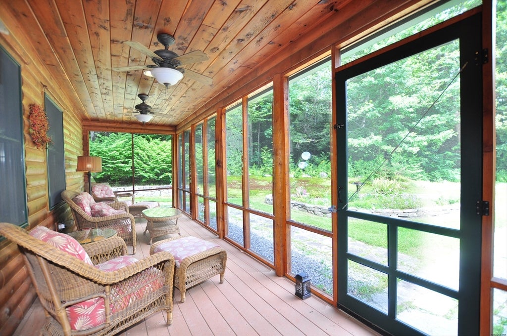 1111 Clubhouse Rd, Tolland, MA Photo #7