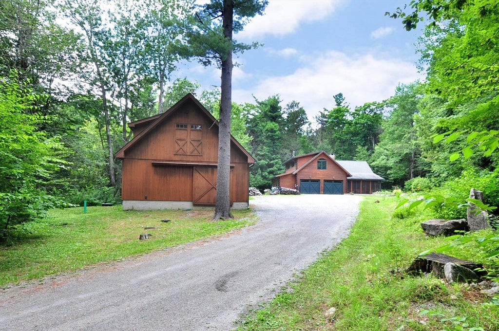 1111 Clubhouse Rd, Tolland, MA Photo #4