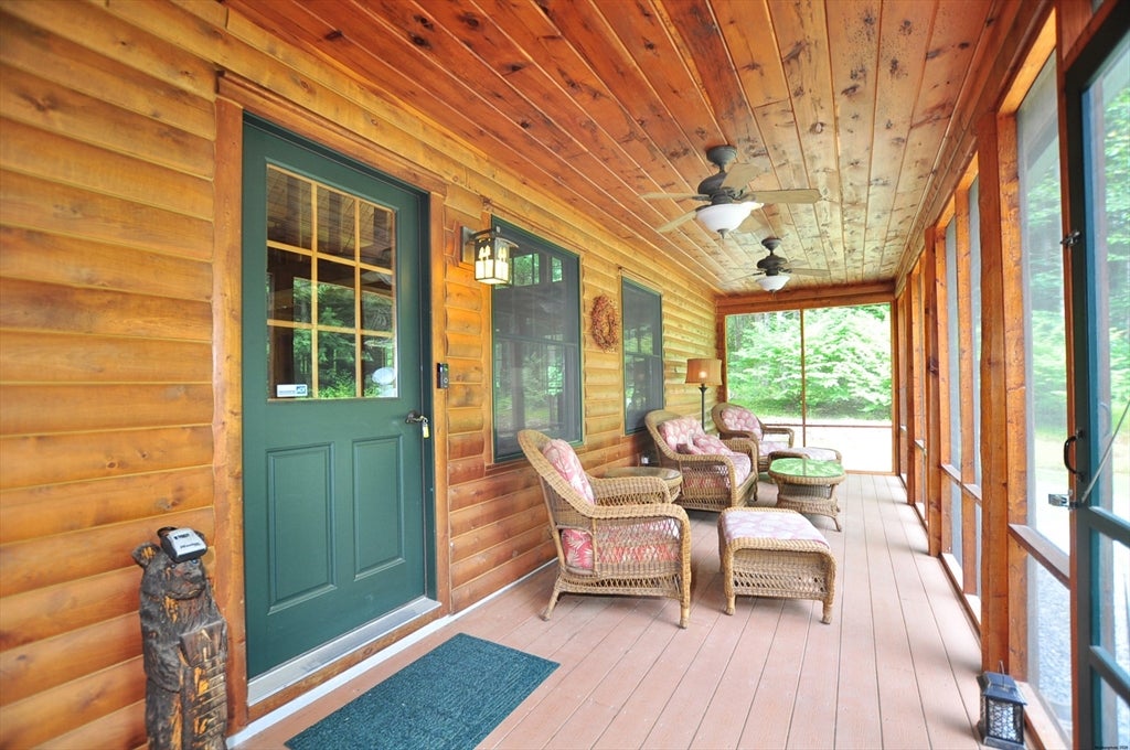 1111 Clubhouse Rd, Tolland, MA Photo #6