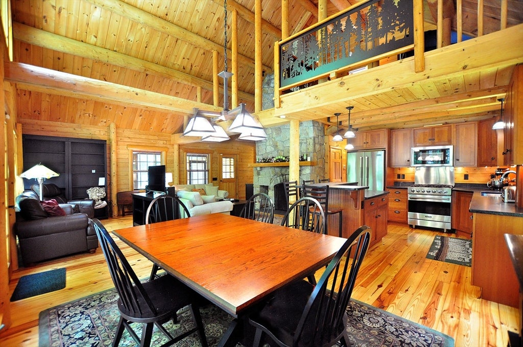 1111 Clubhouse Rd, Tolland, MA Photo #16