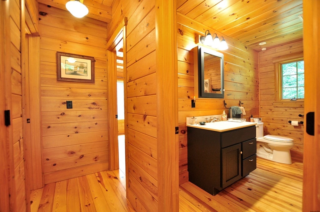 1111 Clubhouse Rd, Tolland, MA Photo #24