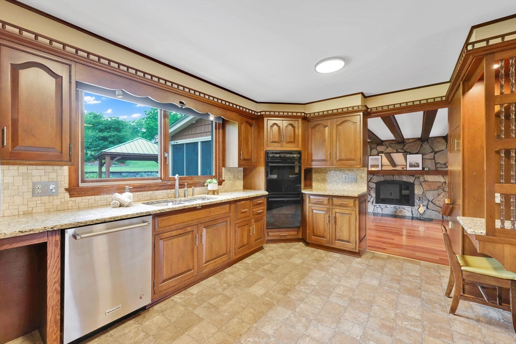 235 N Westfield St