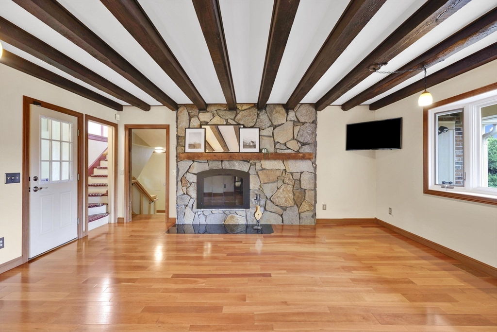 235 N Westfield St