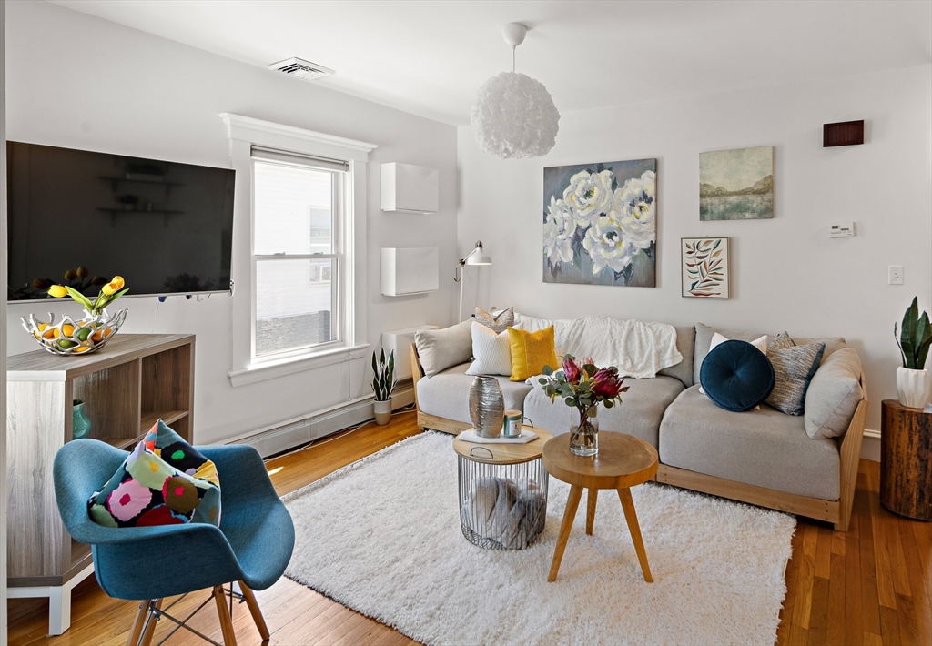 32 Harvard St 2