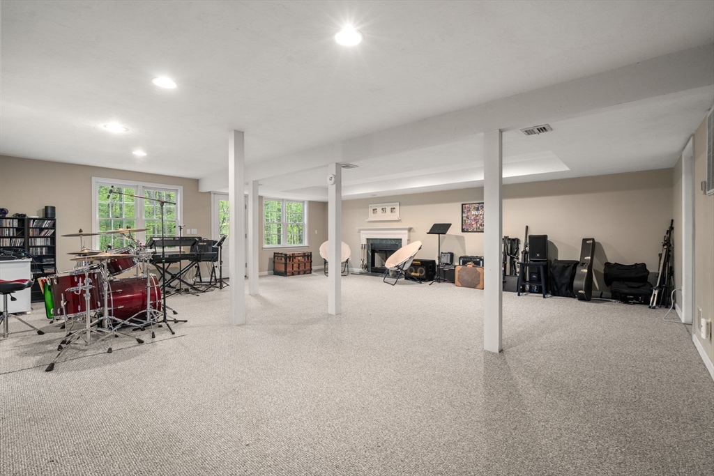 11 Pettees Pond Lane, Westwood, MA Photo #32