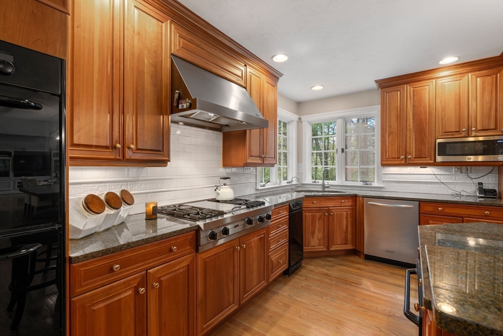 11 Pettees Pond Lane, Westwood, MA Photo #19