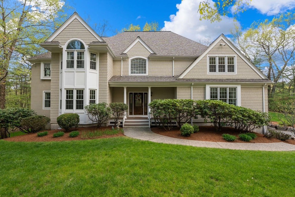 Photo of 11 Pettees Pond Lane, Westwood, MA