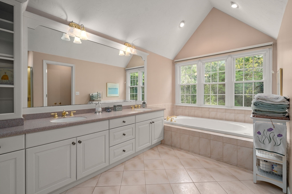 11 Pettees Pond Lane, Westwood, MA Photo #26