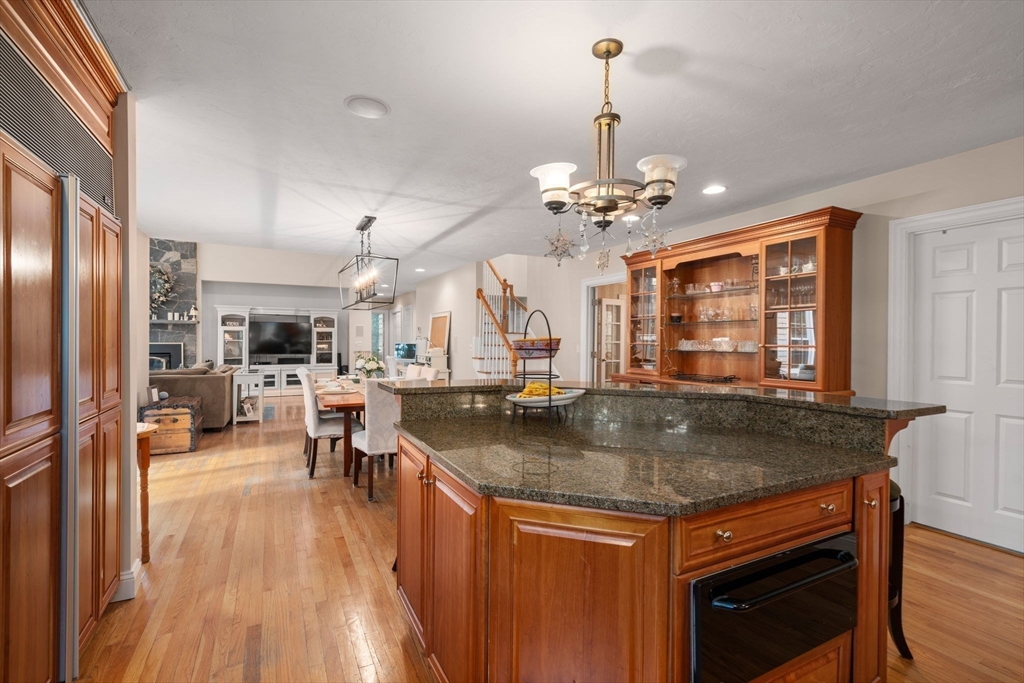 11 Pettees Pond Lane, Westwood, MA Photo #21