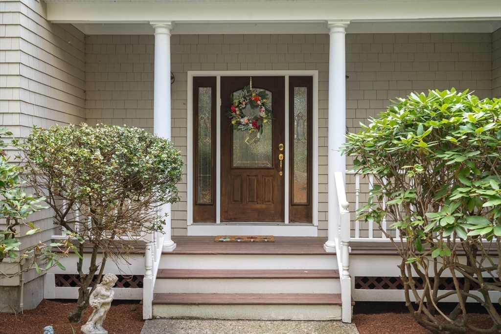 11 Pettees Pond Lane, Westwood, MA Photo #2