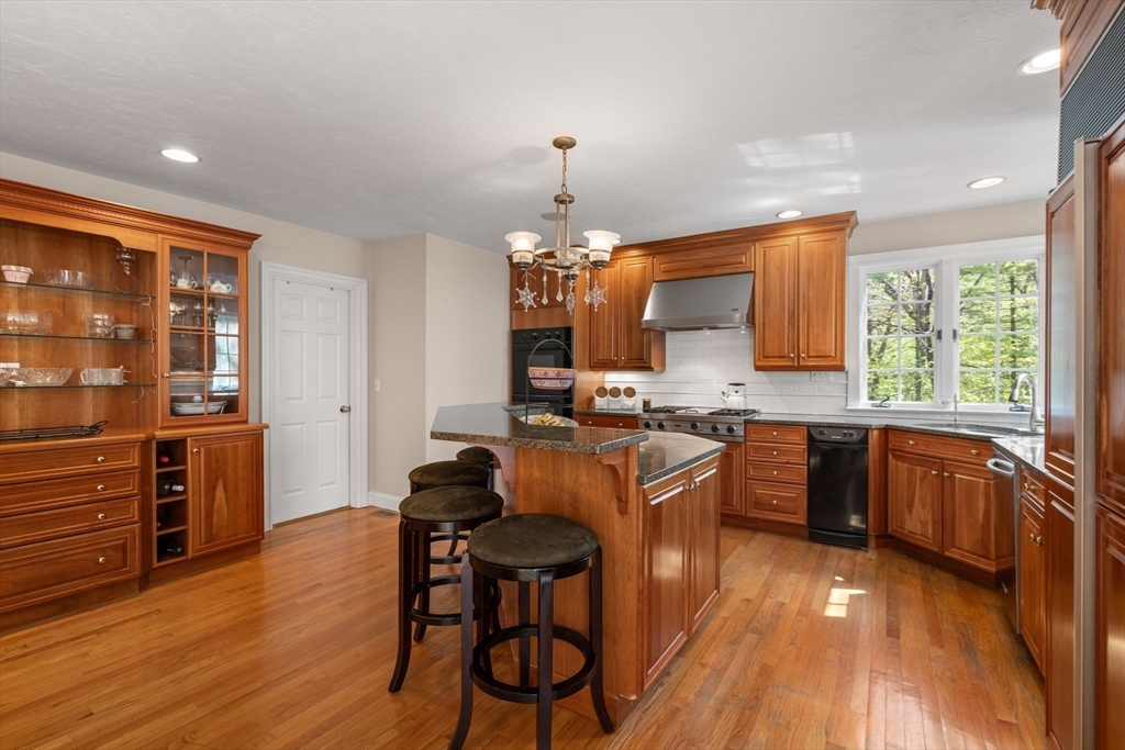 11 Pettees Pond Lane, Westwood, MA Photo #17