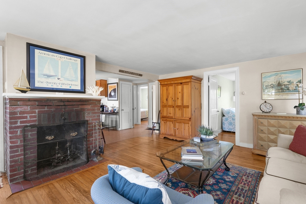 22 Wallace Point
