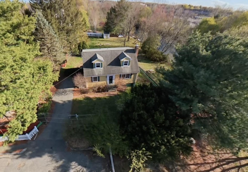 48 River Ave