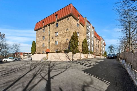 159 Franklin E6 Stoneham MA 02180