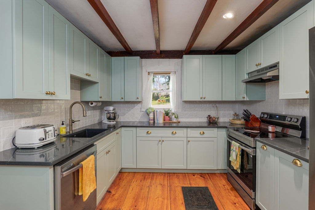 129 Whitehall Rd