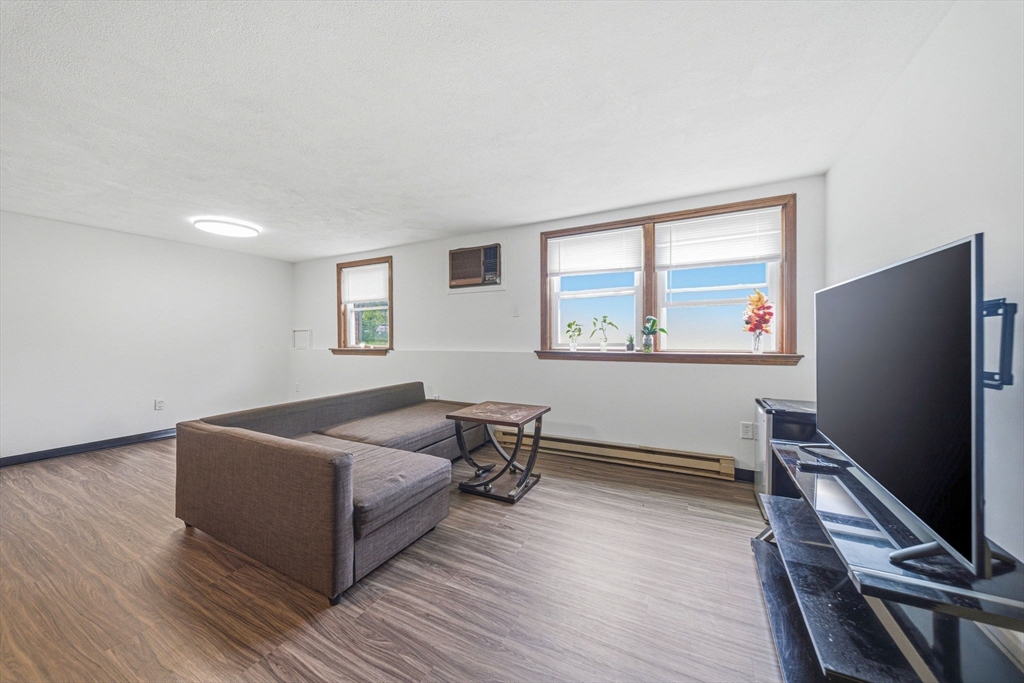 33A Jackson St. 103