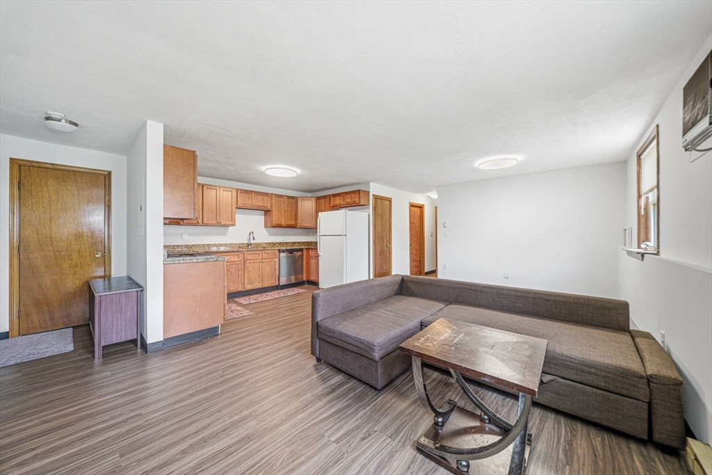 33A Jackson St. 103