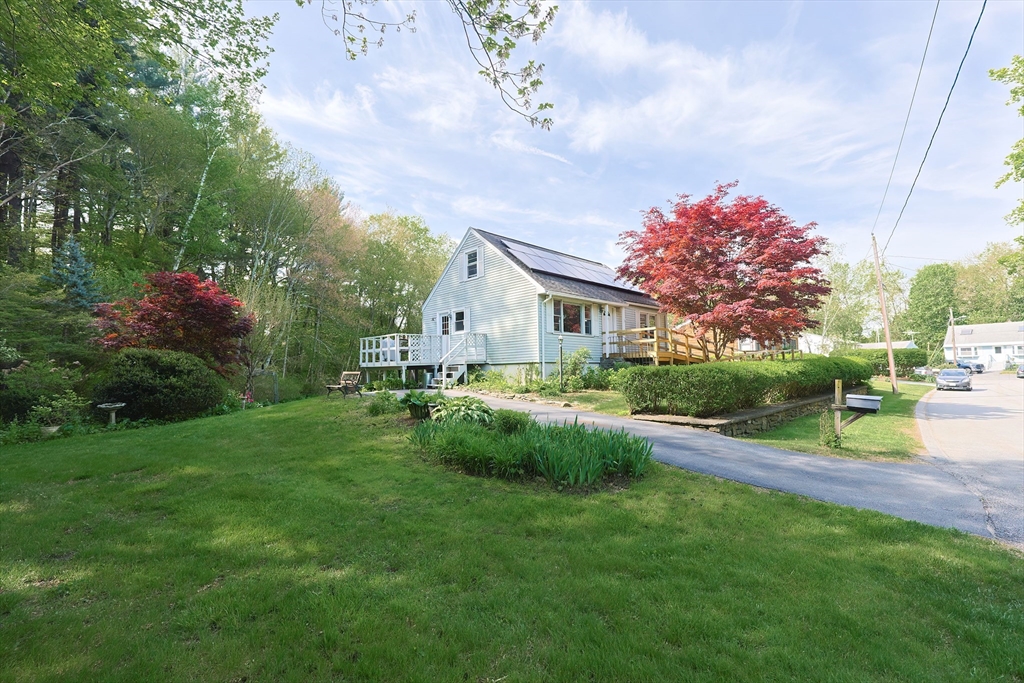 24 Kaye Cir