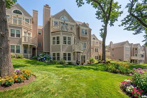 Photo of 7 Ocean Woods Dr #7, Duxbury, MA 02332 (MLS # 73480025)