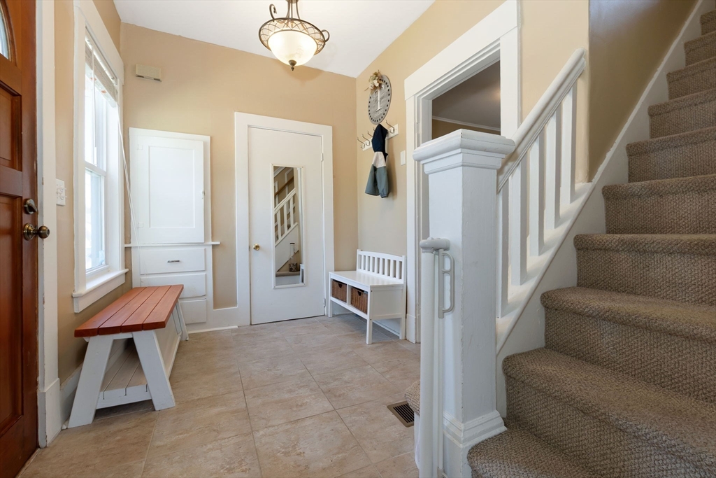 47 Whitehall Rd