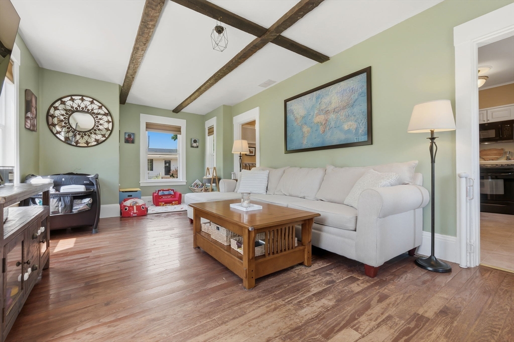 47 Whitehall Rd